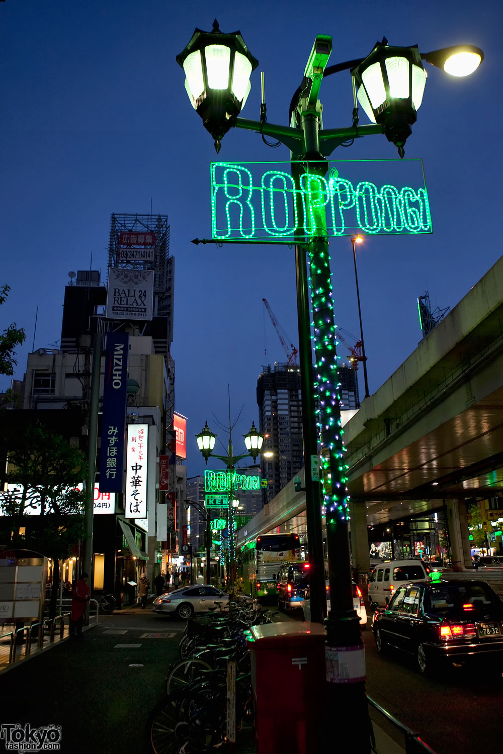 Roppongi-Christmas-2010-001-2569