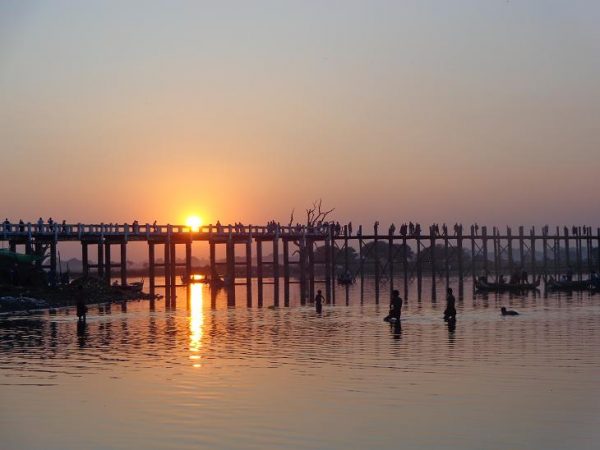 COUCHER du soleil u bein bridge