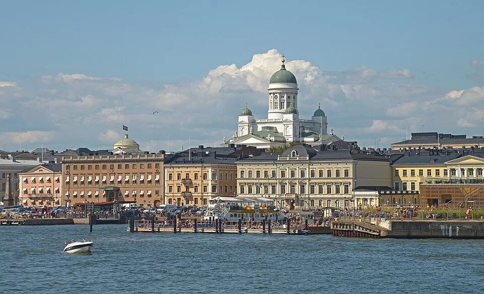 Terminal ferry d’Helsinki, en Finlande, pour comprendre les différences entre pays scandinaves et pays nordiques